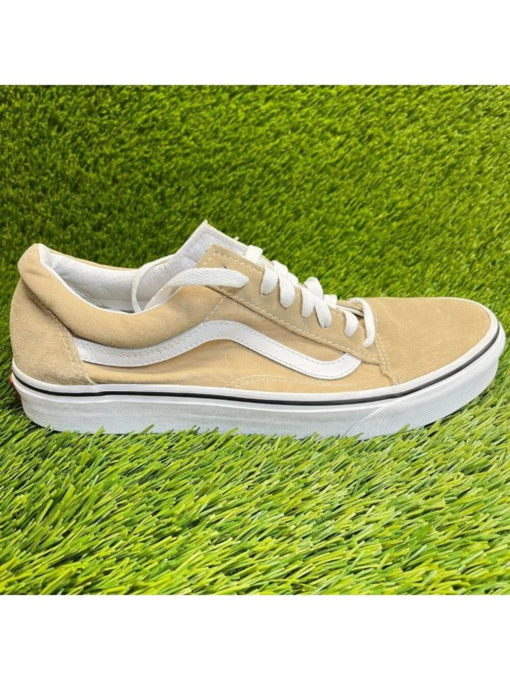 Vans Old Skool‎ Mens Size 8.5 Beige White Athletic Suede Skate Shoes Sneakers